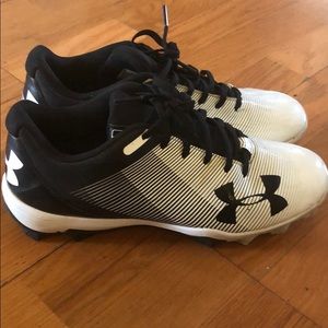Under Armour youth cleats
